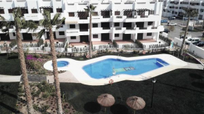 Casa Paraiso apartamento con balcón y piscina comunitaria